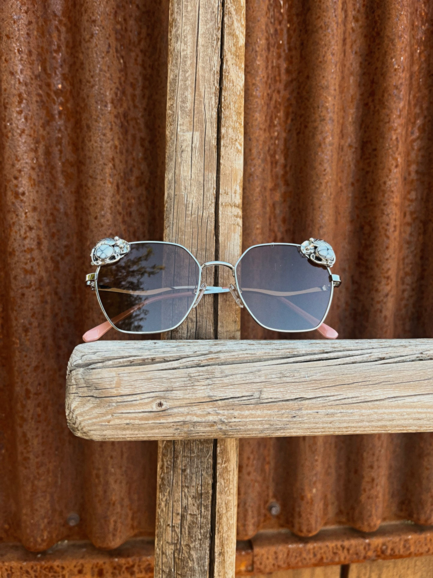 Turquoise Accent Sunnies